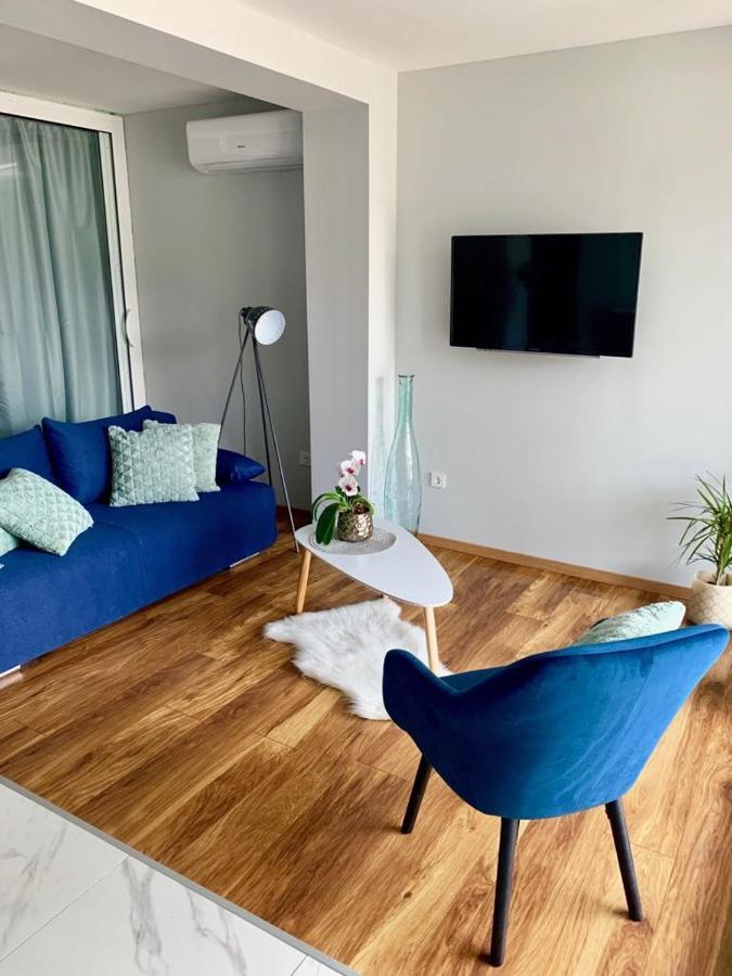אומיס Deluxe Suites Mandic מראה חיצוני תמונה